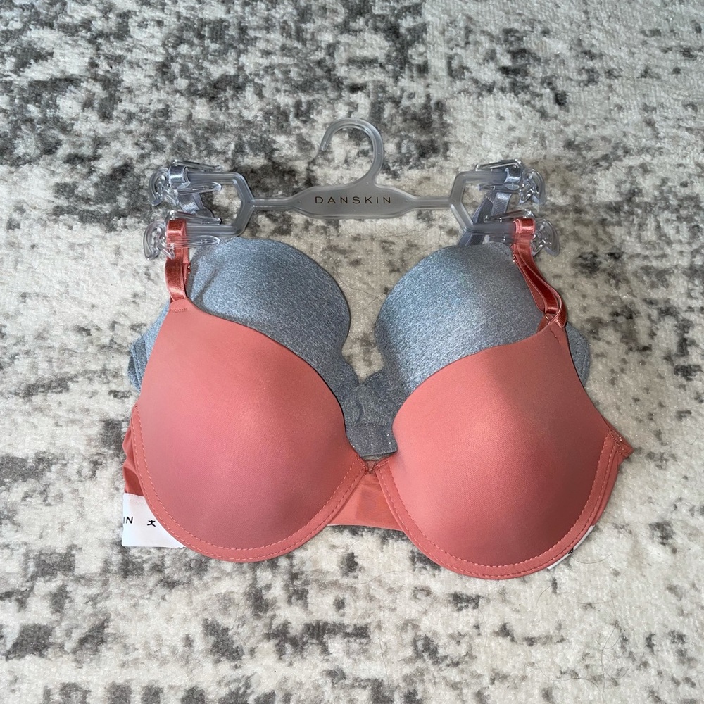 Danskin bras